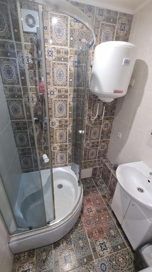 Apartaments On Vulytsia Heroiv Ato 32 Kryvyi Rih Exterior photo